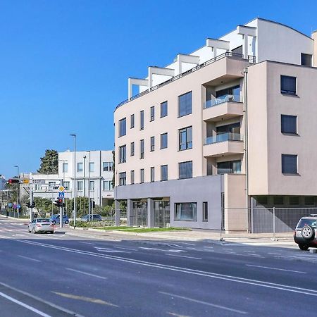 Apartments Perla With Free Parking Zadar Exteriör bild