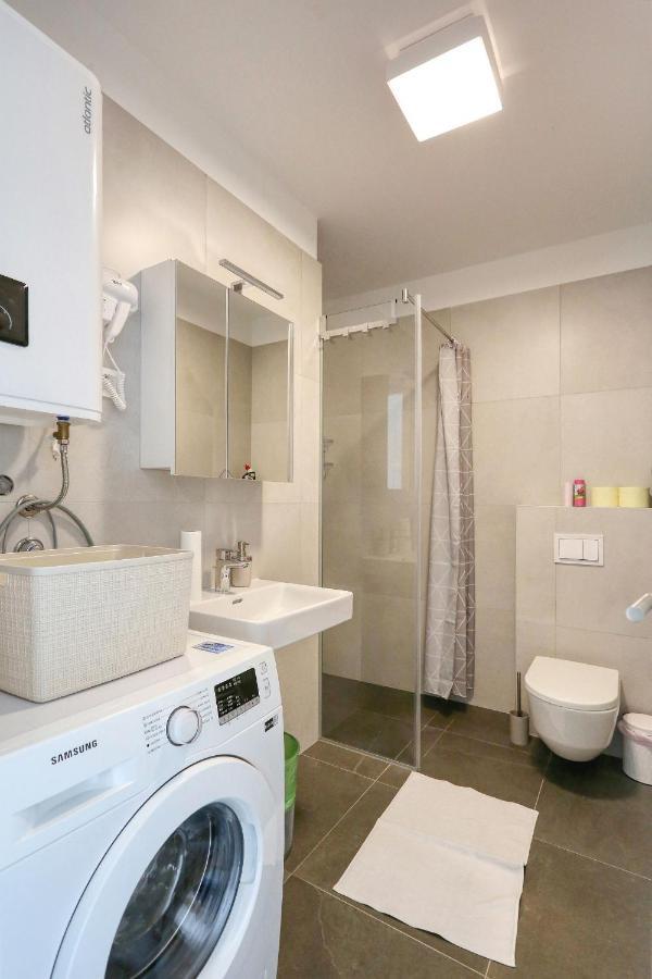 Apartments Perla With Free Parking Zadar Exteriör bild