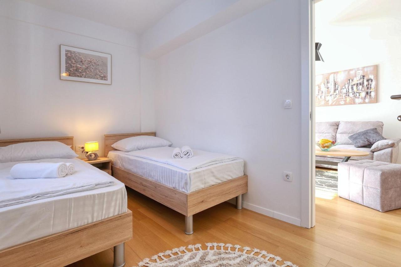 Apartments Perla With Free Parking Zadar Exteriör bild